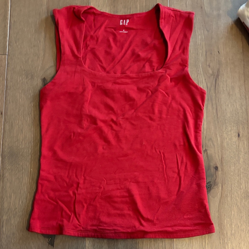 GAP Women's Bright Red Square Neck Tank